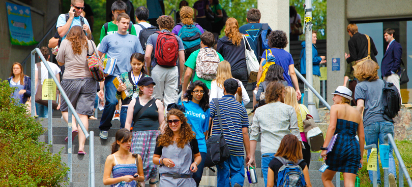 Students on Rabb steps