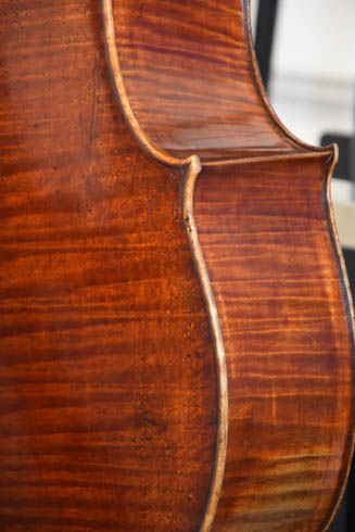 corner of cello