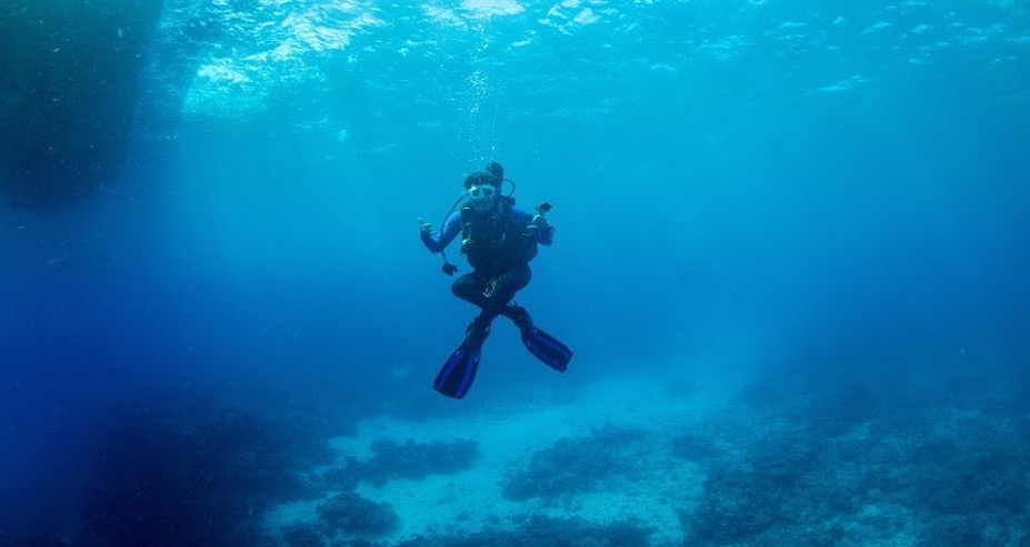 Jeremy Goodsnyder scuba diving