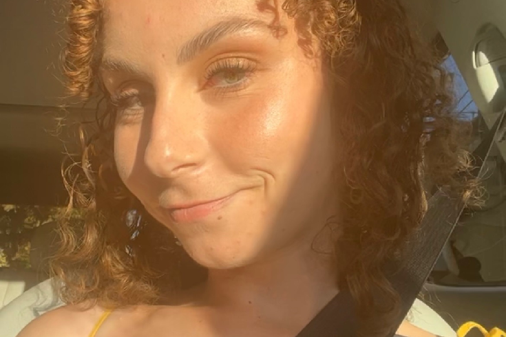 Headshot of Sydney