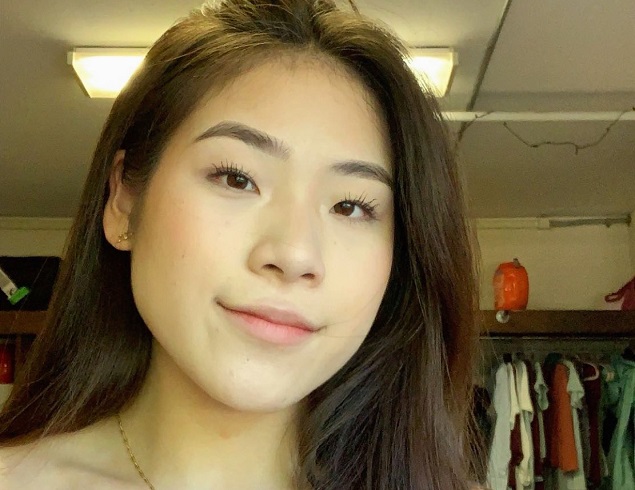 Headshot of tutor Elayne Chen