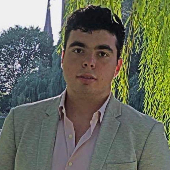Headshot of tutor Steven Lazarevsky