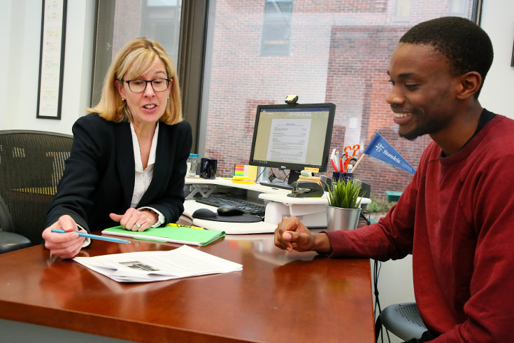 An advising session in the Advising in the Career Strategies Center