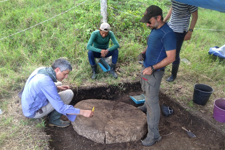 archaeologists including Charles Golden digging