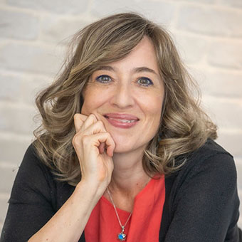 Headshot of Izabella Tabarovsky