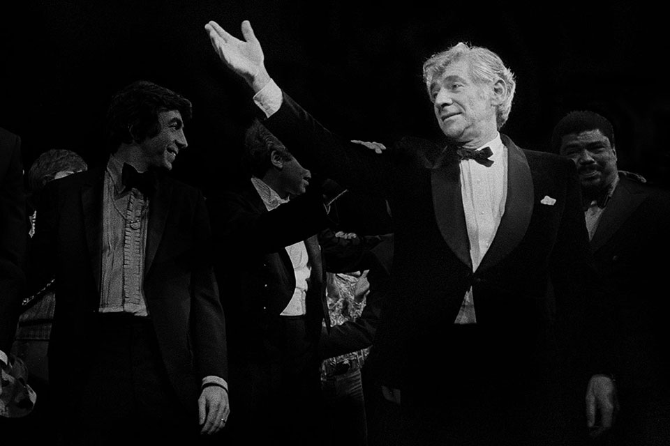 Leonard Bernstein receiving applause