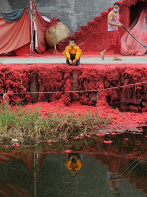 The Rive in East China's Zhejiang province tuned red 