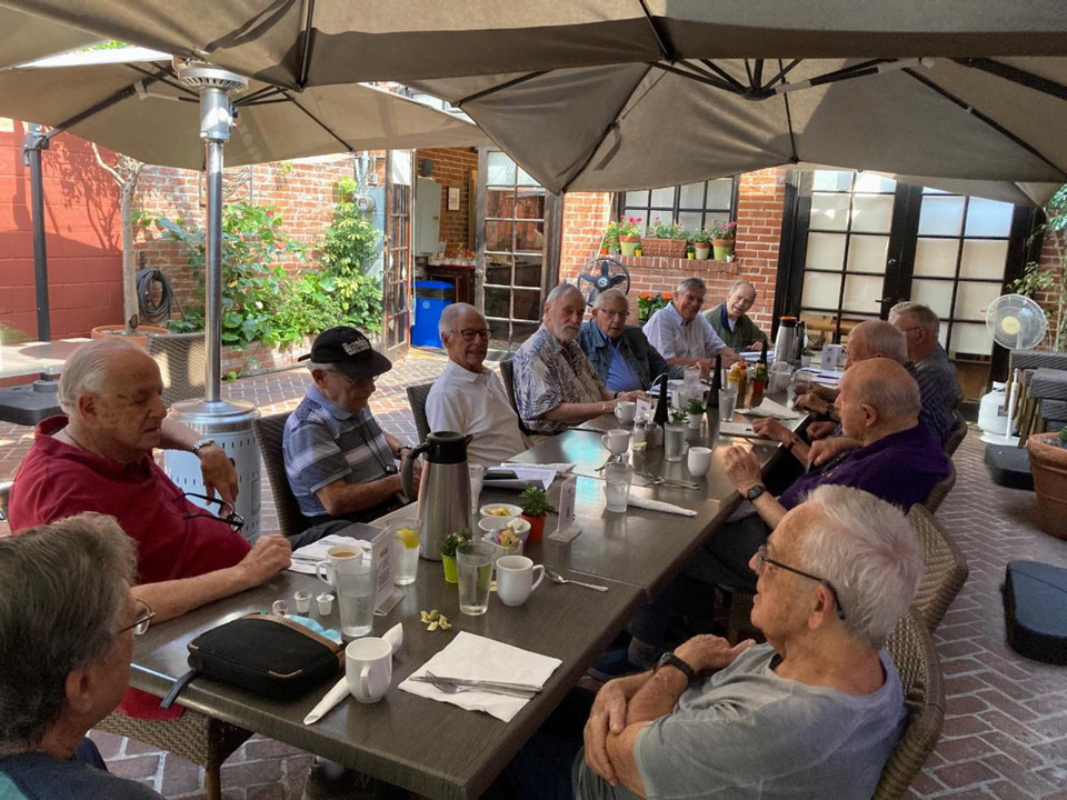 Group photo dining