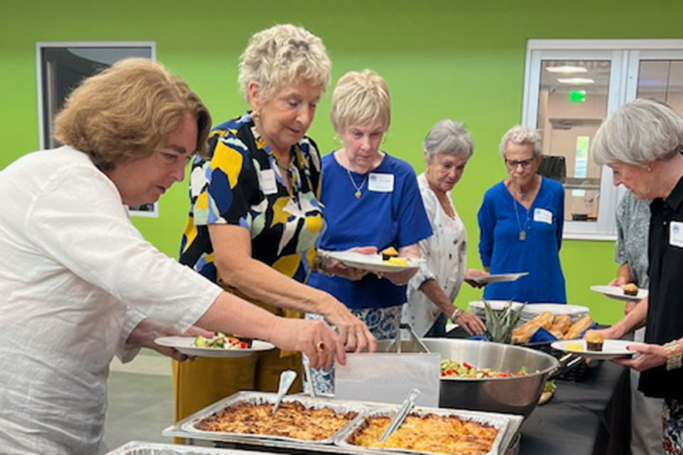 BNC volunteers serving people