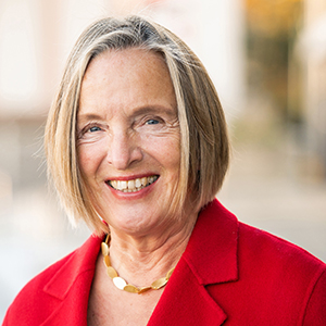 Head shot of Ute Frevert smiling