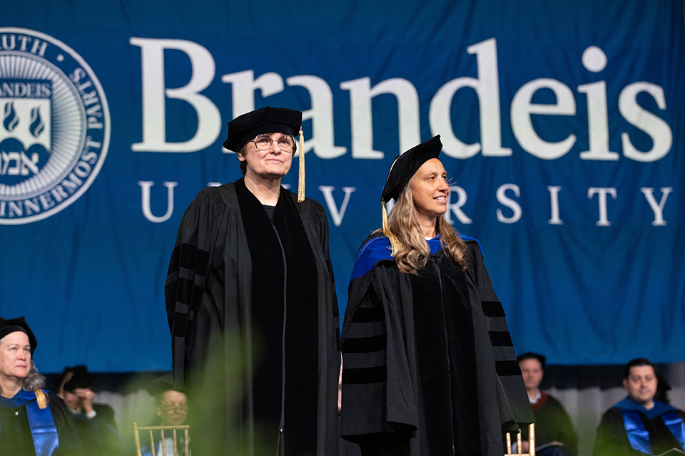 Katalin Karikó stands with Dorothee Kern as she is conferred an honorary degree