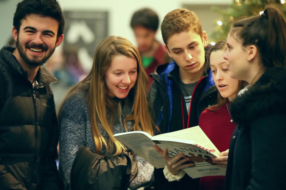 Students participate in the annual Messiah Sing