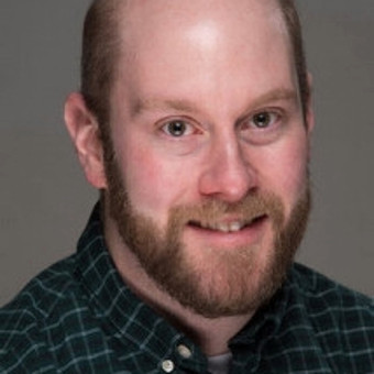 Headshot of Robert Glover