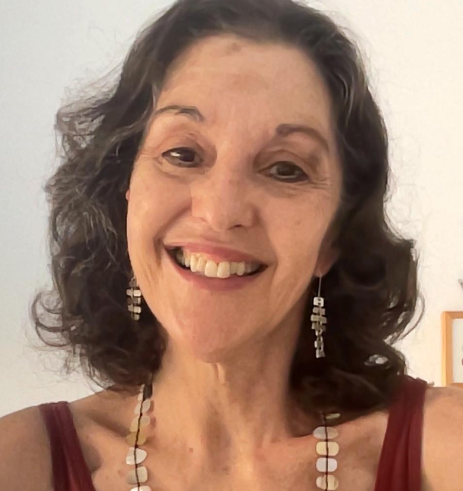 headshot photo of Claudia Bernardi