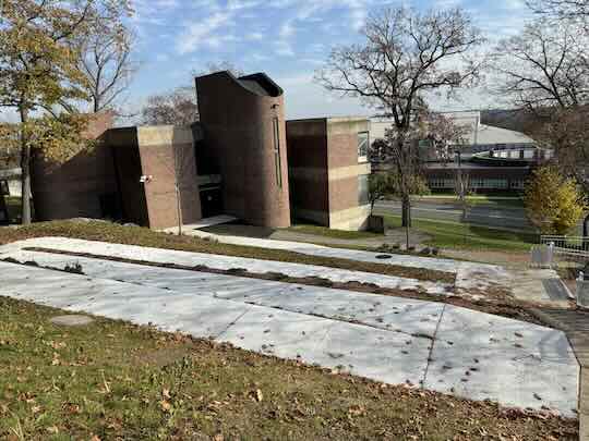 Ramp outside the Brandeis counseling center.