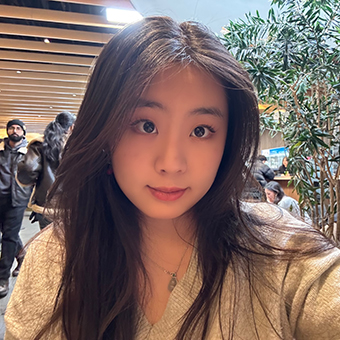 Photo of Chloe Guo