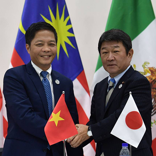 Japan and Vietnam trade officials