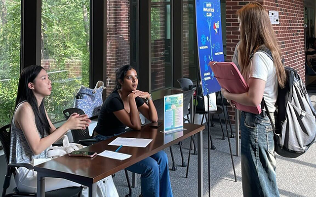 Club Leaders promoting their clubs at the annual Brandeis Business Club Fair.