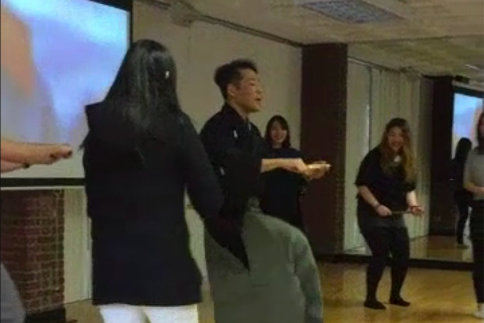 dancers at a kyōgen workshop