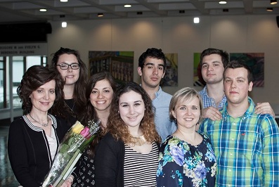 Group of Brandeis students with Hebrew Rehab Center residents