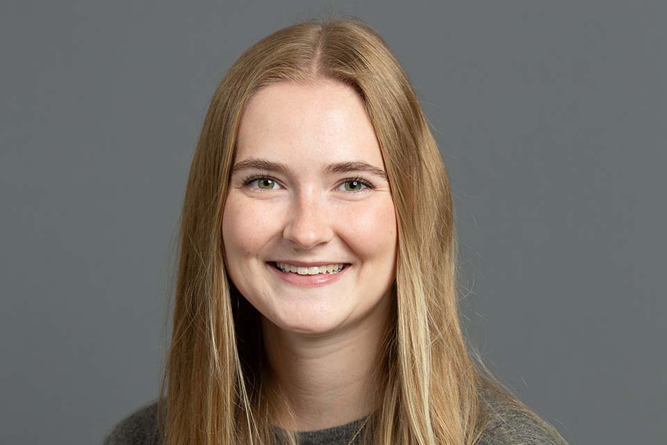 Headshot of Anna Roche