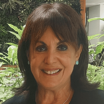 Valerie Lowenstein