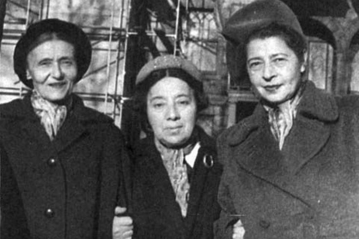 Kadya Molodowsky (left), Ida Maze (center), and Rokhl Korn (right). Photo courtesy of Sylvia Lustgarten and the Jewish Women’s Archive