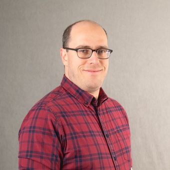 Alon Burstein Headshot
