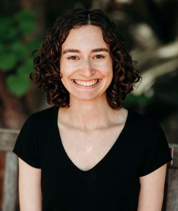 Headshot of Annie Fortnow