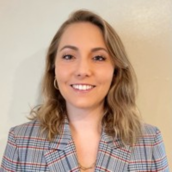 Ali Elliott MBA/MSID '22