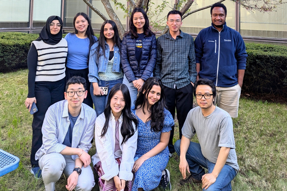 Fulbright Scholars posing as a group