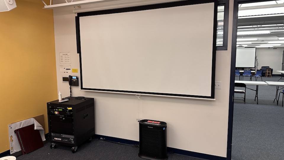 BOLLI Gold Room front of classroom