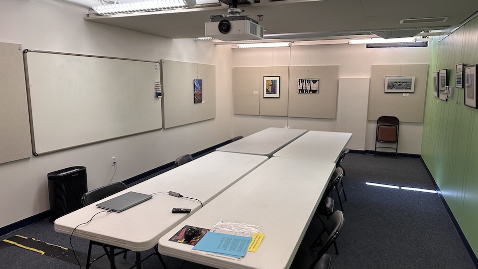 BOLLI Green room back of classroom