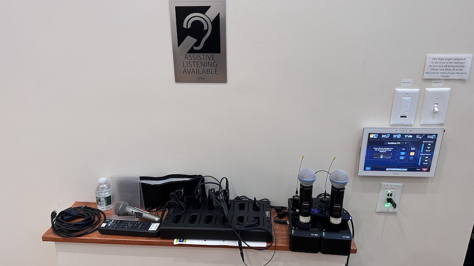 Rapaporte Treasure Hall microphones