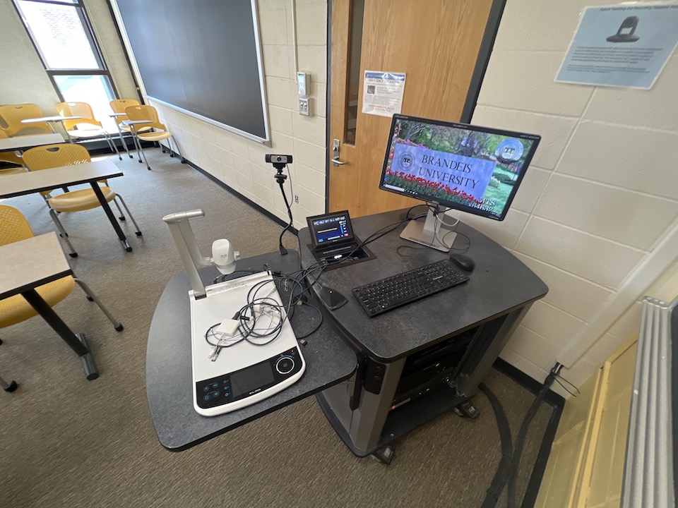 Goldsmith 317 lectern