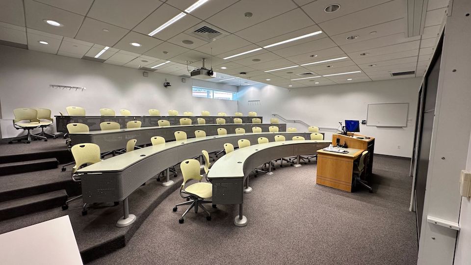 Heller Schneider G03 back of classroom