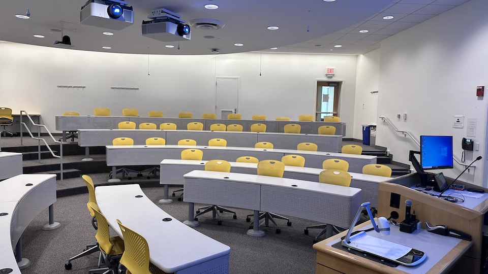 Schneider G04 back of classroom