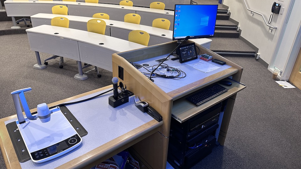 Schneider G04 lectern