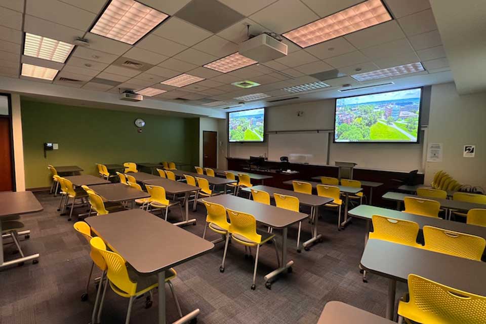 Lemberg 54 front of classroom