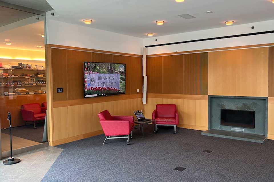 Mandel Forum Front 1