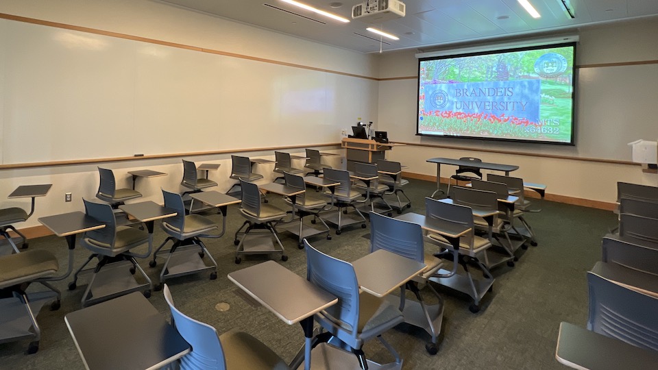 Mandel G11 front of classroom