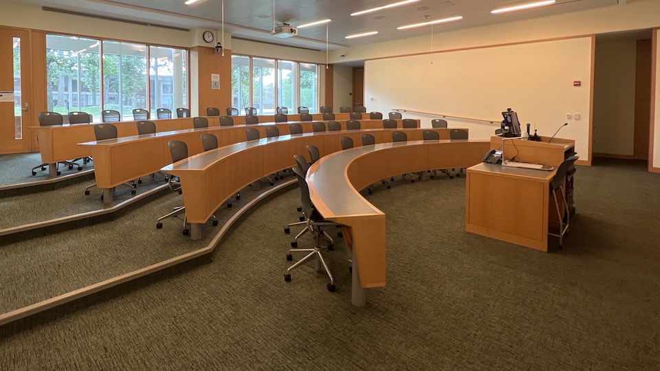 Mandel G12 back of classroom