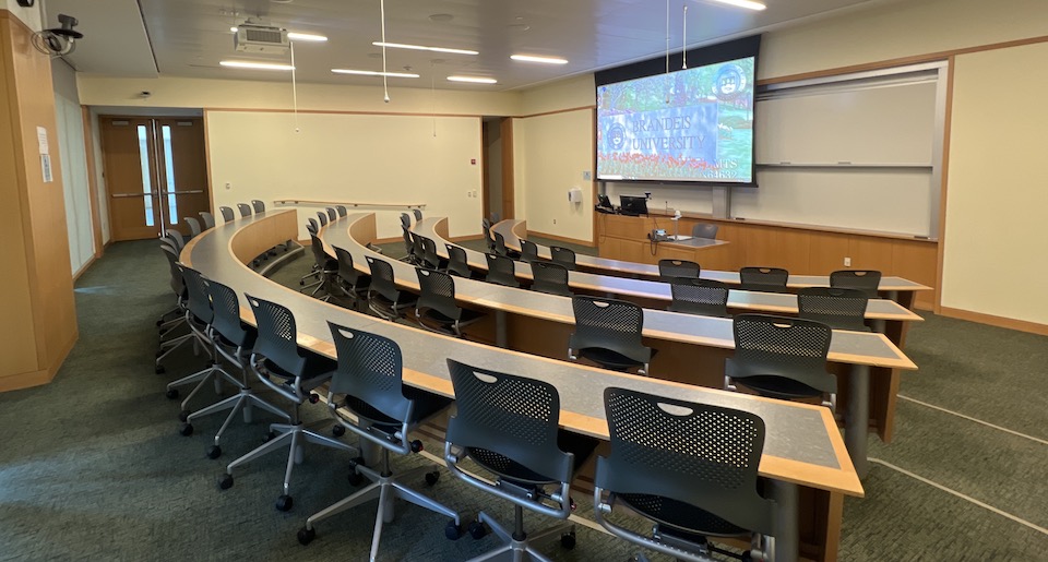 Mandel G12 front of classroom