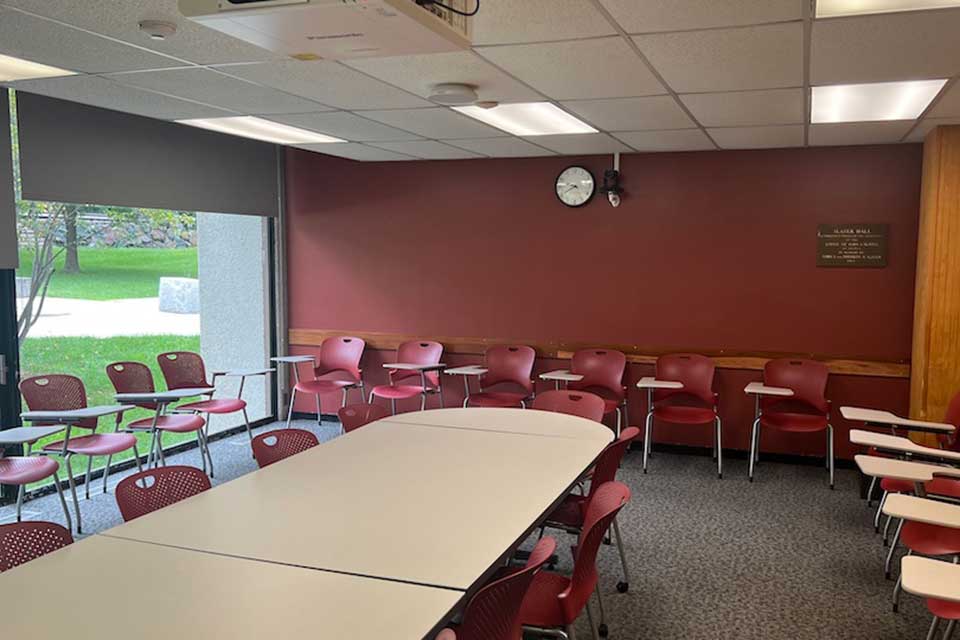 Olin-Sang 112 back of classroom