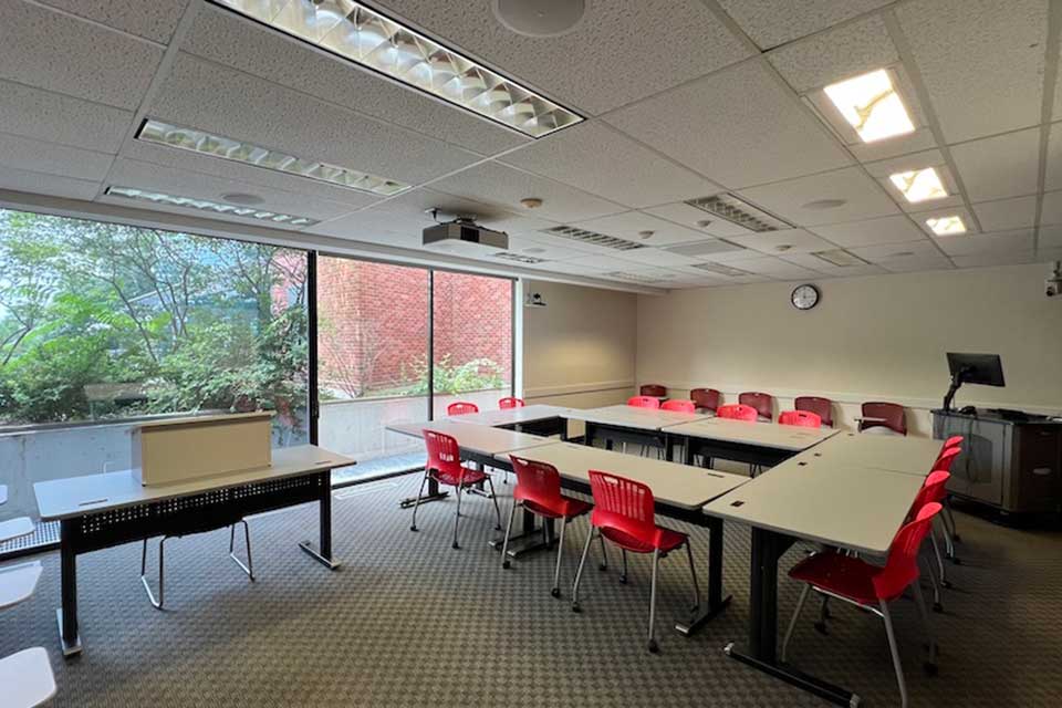 Olin-Sang 116 back of classroom