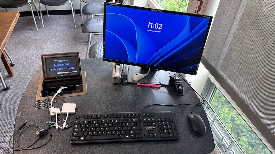 Olin-Sang 112 lectern