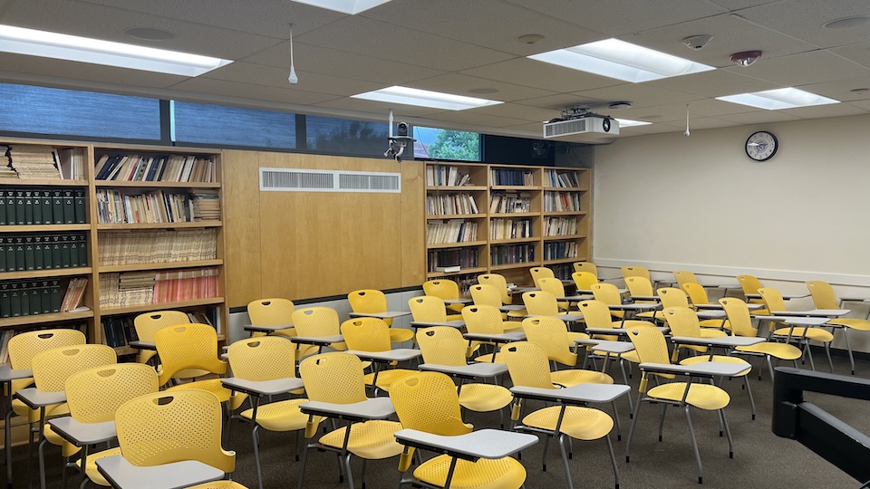 Shiffman 216 back of classroom