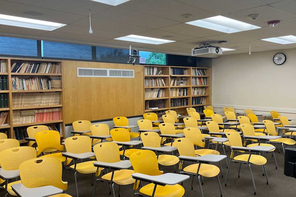 Shiffman 216 back of classroom