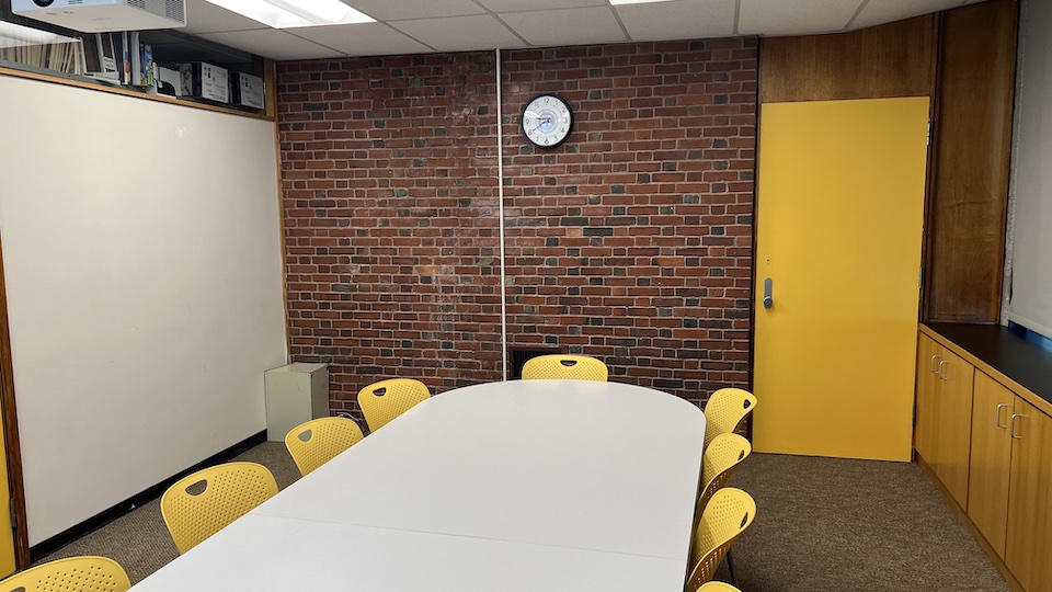 Shiffman 218 back of classroom