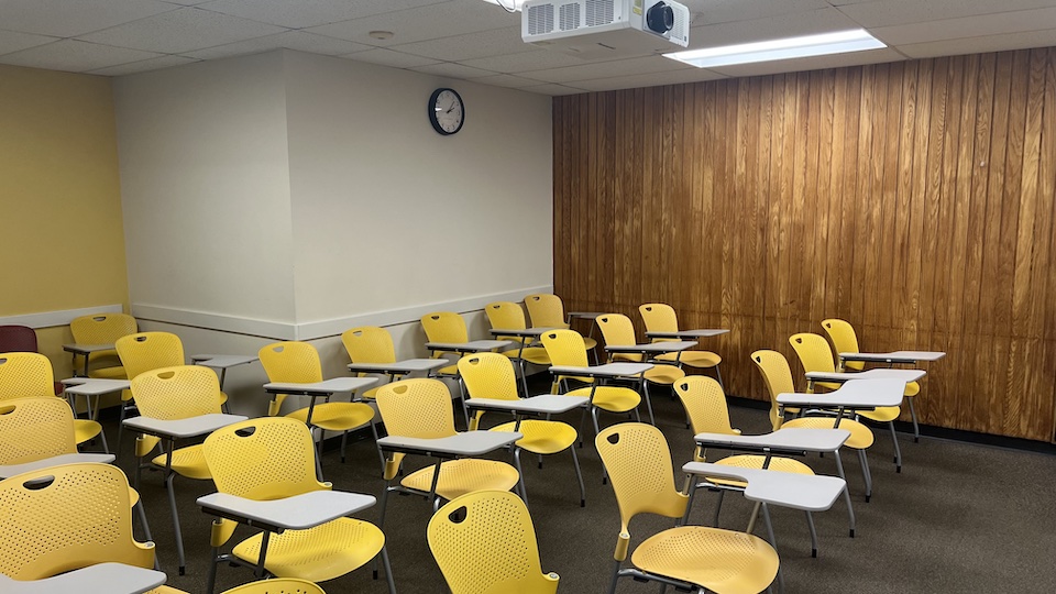 Shiffman 123 back of classroom
